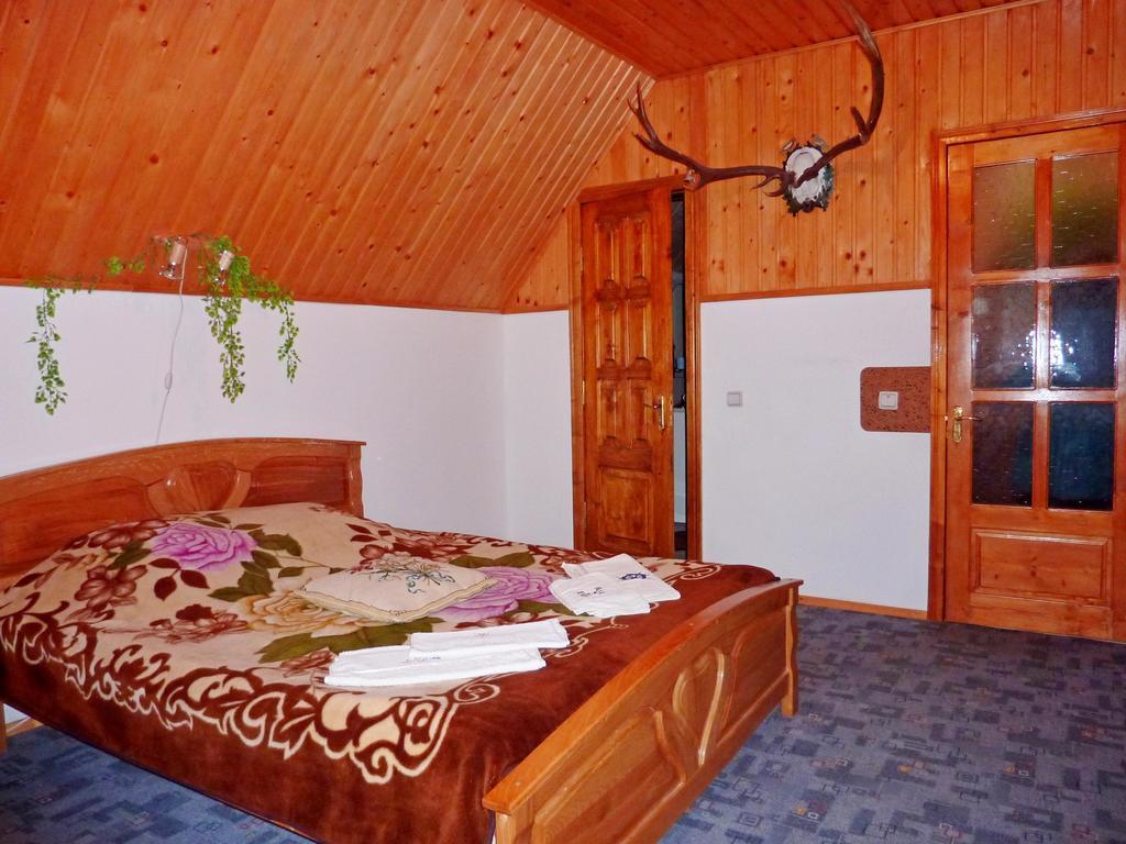 Sadyba Bilya Richky Yaremche Ruang foto
